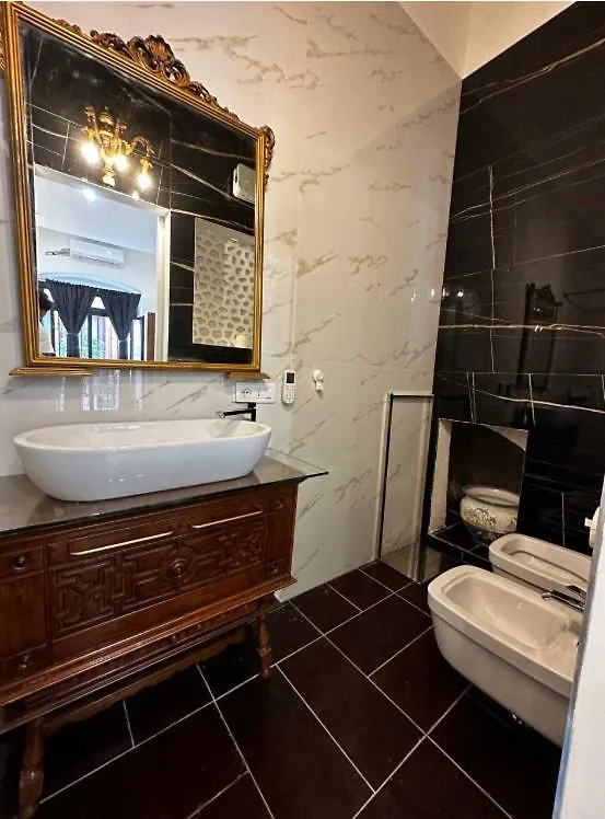 Bed and Breakfast Enchanting Room In Bari Old Town
