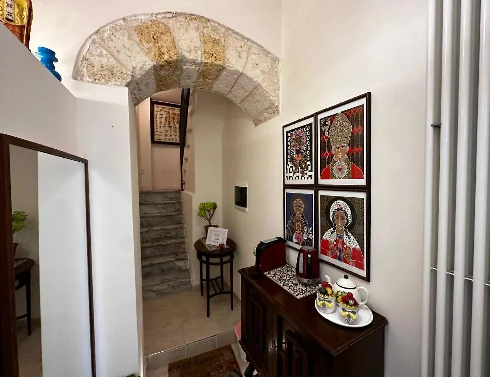 Bed and Breakfast Enchanting Room In Bari Old Town Ιταλία